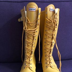 Yellow Hunter Rain Boots, Size 9M/10F